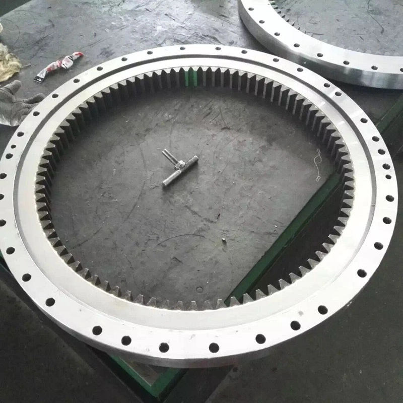 Excavator Slewing Ring Bearing Turntable Bearing Ec180